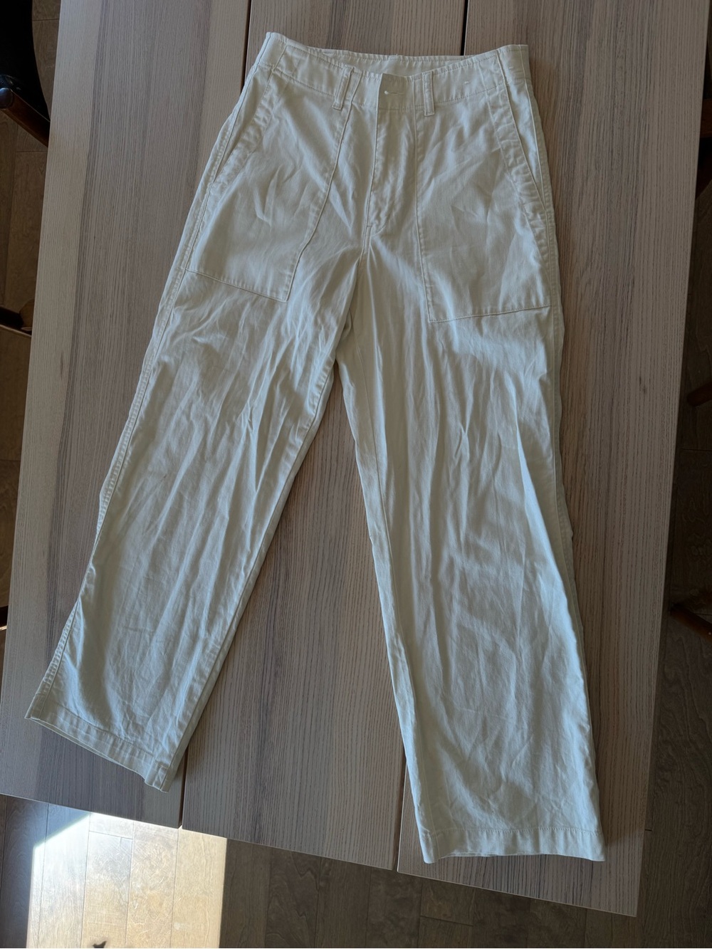 Uniqlo women cream pants